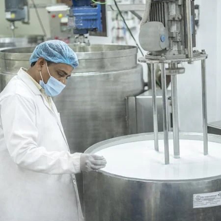 cosmetics private label production