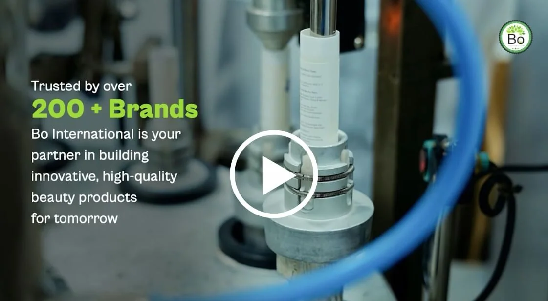 private labelling cosmetics manufacturing image